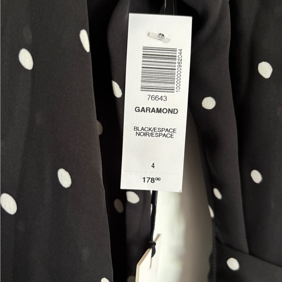 Babaton Black and White Long Sleeve Sundress with Notched Collar - Picture 4 of 8